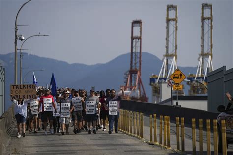 Weeklong dock strike on Canada’s west coast is starting to pinch small businesses, experts say